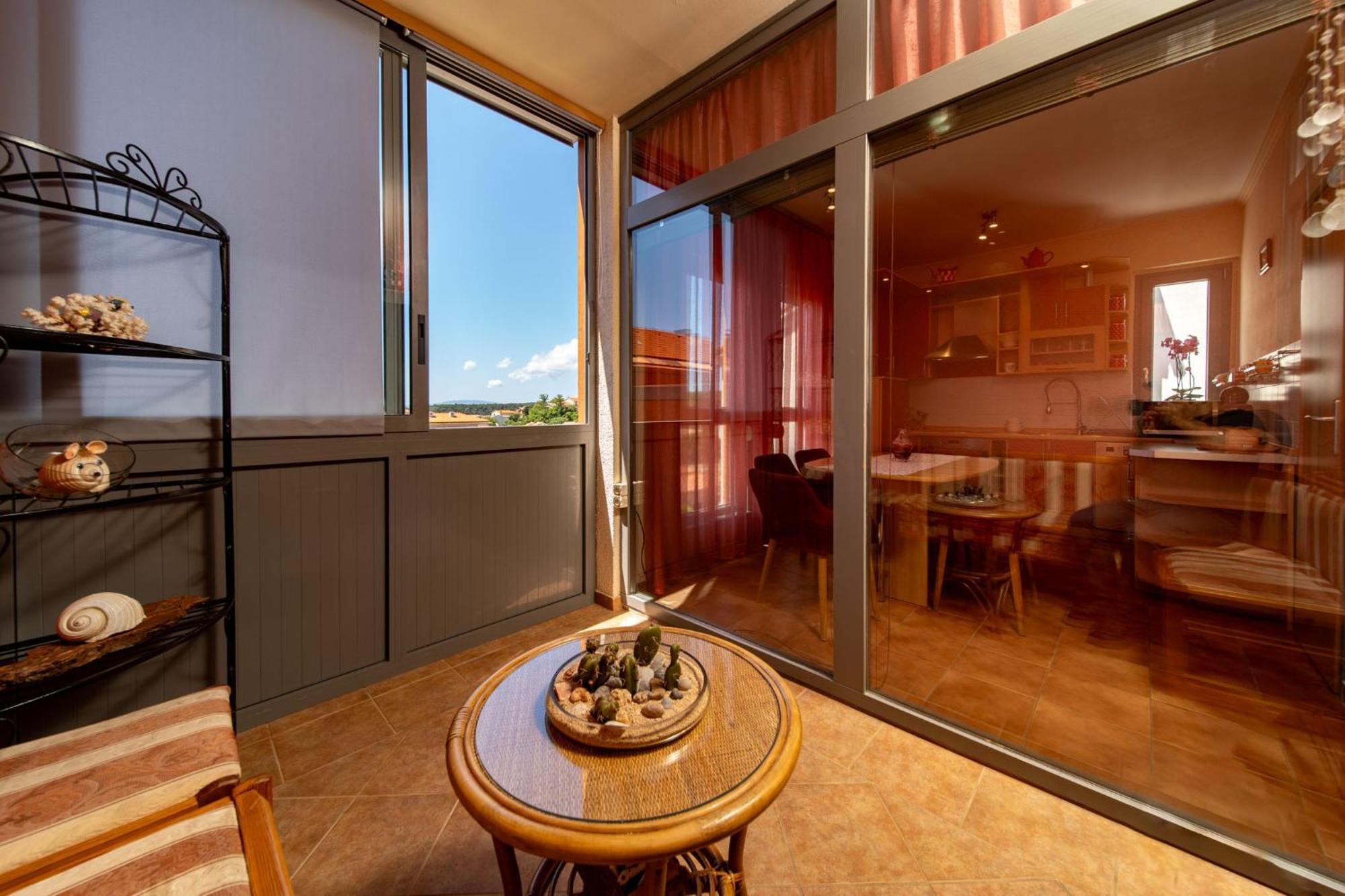 Rab Centar Due Apartment Palit Exterior photo